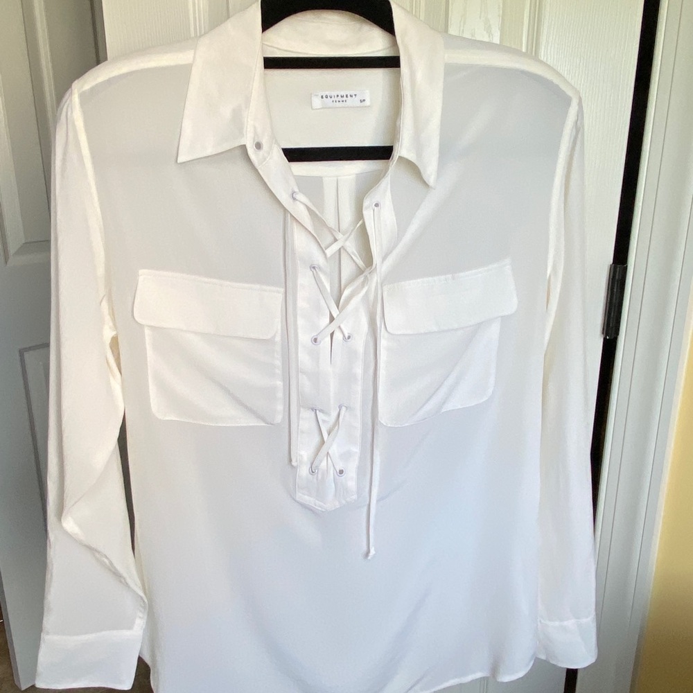NWOT Equipment silk shirt - size S
